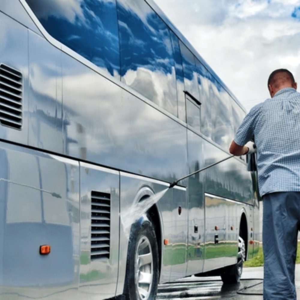 Luxurious Bus Happy wash